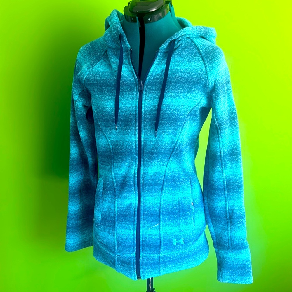 Under Armour size M athletic winter jacket